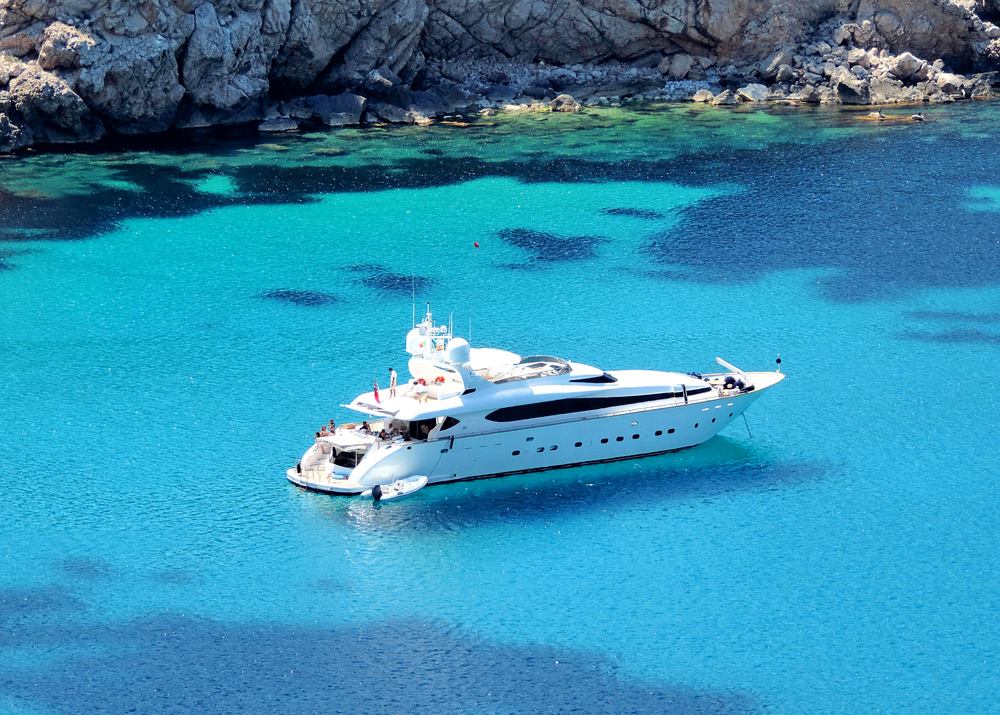 yacht charter holiday tours